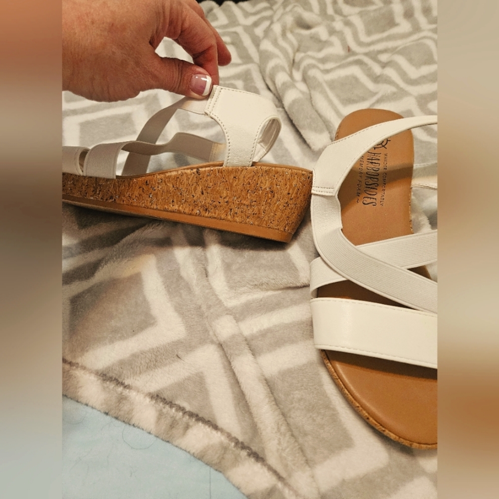 Sandles